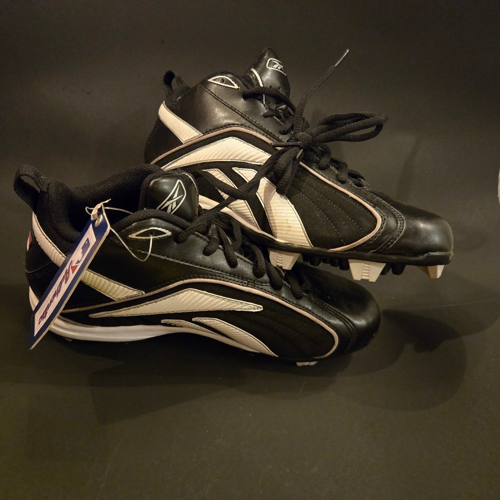 NWT Reebok RB 610 MLB Authentic Collection Baseball Cleats Black White Mens Sz 6